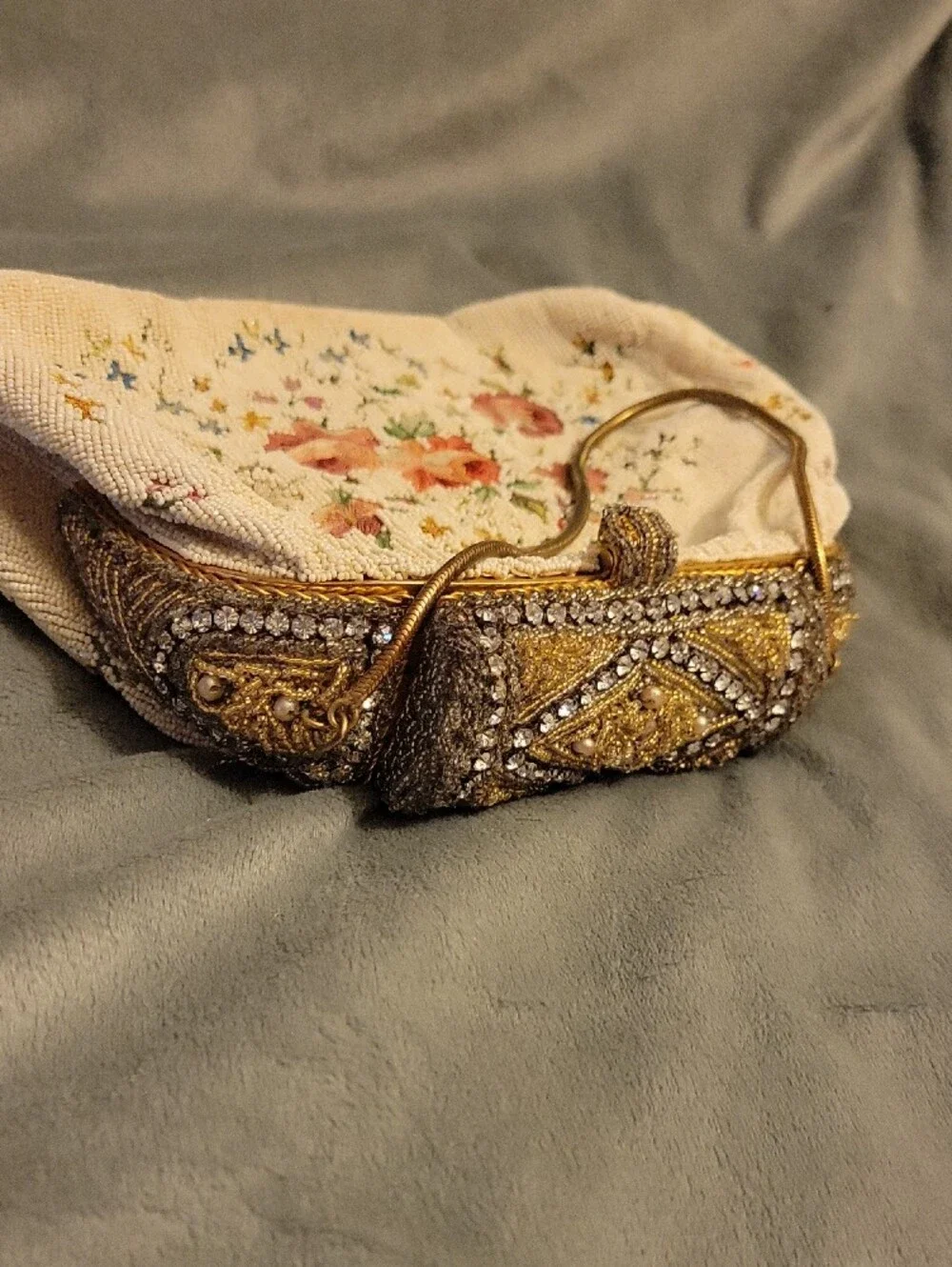 Handmade Vintage Embellished Floral Beaded Handbag - Cream